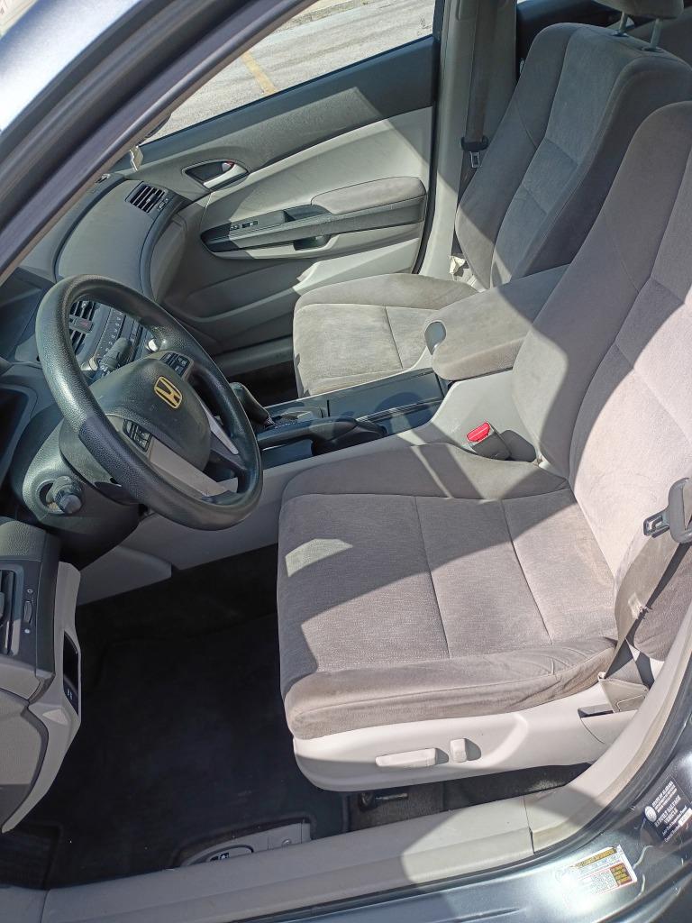 2009 Honda Accord LX-P - Photo 6