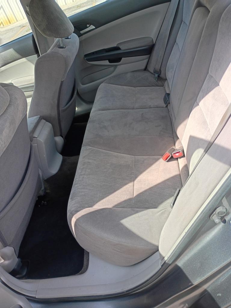 2009 Honda Accord LX-P - Photo 7